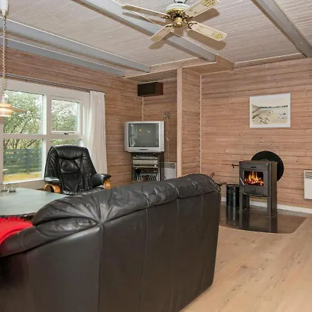 6 Person Holiday In Vakantiehuis Fanø